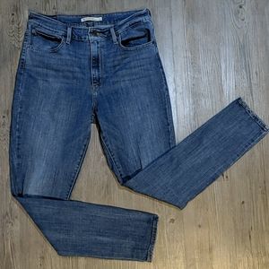 High Waisted Levi's 721